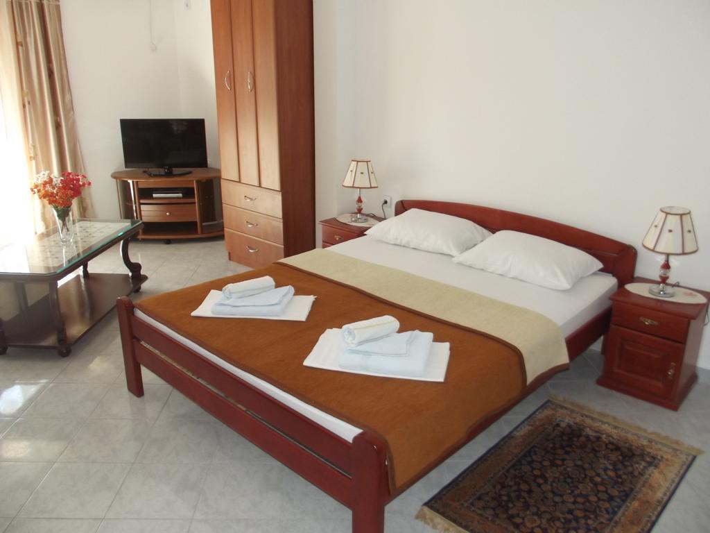 Apartments Kalluka Sveti Stefan Chambre photo